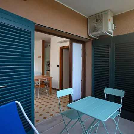 Garda Con Piscina - Free Parking * Сирмионе